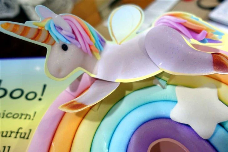 Pop Up Peekaboo Unicorn
